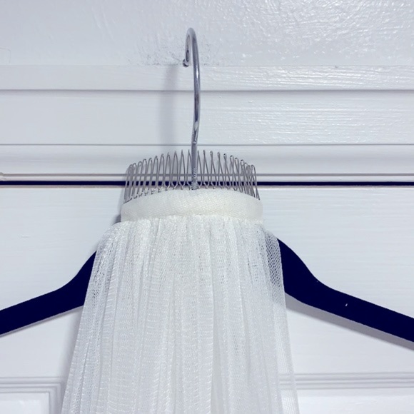 Emma & Grace Veil - Picture 5 of 6